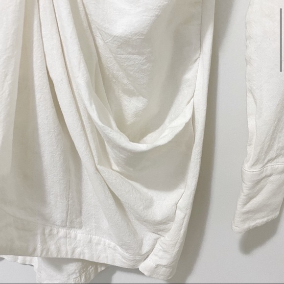 Lioness Twist Front Hey You Romper - Picture 5 of 15